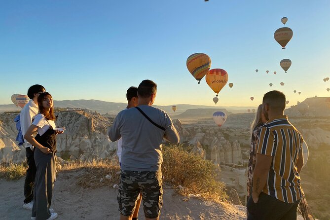 Sunrise Balloon Watching Tour with Photographer in Goreme - Who should book this balloon watching tour