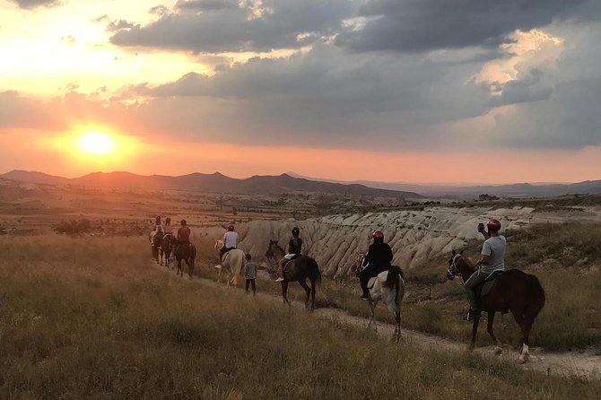 Sunset Horsebackriding-Tour through the Valleys of Cappadocia - Weather and comfort: the simple stuff that affects your ride