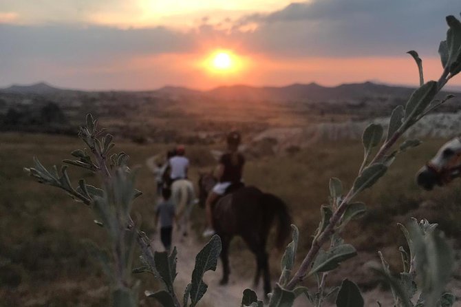 Sunset Horsebackriding-Tour through the Valleys of Cappadocia - Your two-hour route: Rose Valley, Red Valley, and the sunset stop