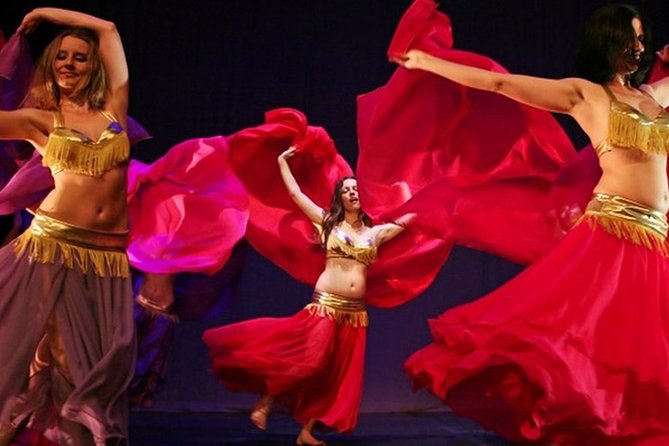 Turkish night show with dinner and unlimited free alcohol - The real appeal: a late-night show without the transport headache