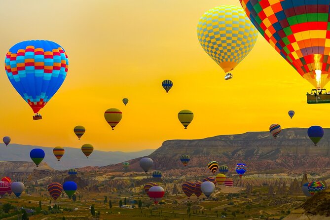 Watching Balloons on Cappadocia Sky(People Have Fear of Heights) - The ground-level advantage if you fear heights